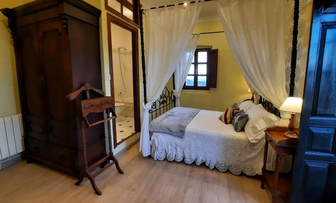 La Casona De Villanueva De Pria Buitenkant foto