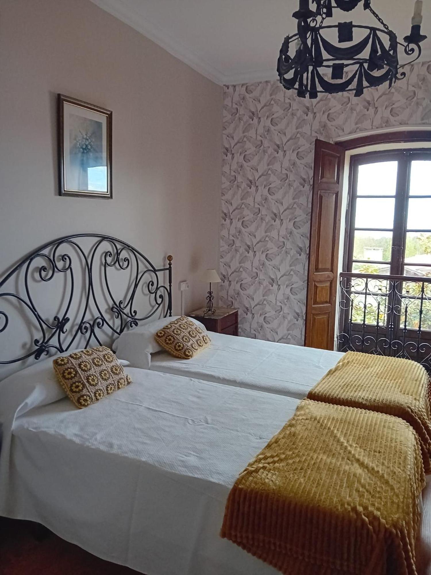La Casona De Villanueva De Pria Buitenkant foto